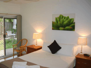 Cairns Reef Apartments And Motel - Accommodation QLD 2