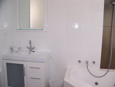 Anchorage At Victor Harbour Seafront Hotel - Accommodation QLD 3