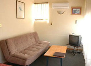 Eastern Town House - Accommodation QLD 1