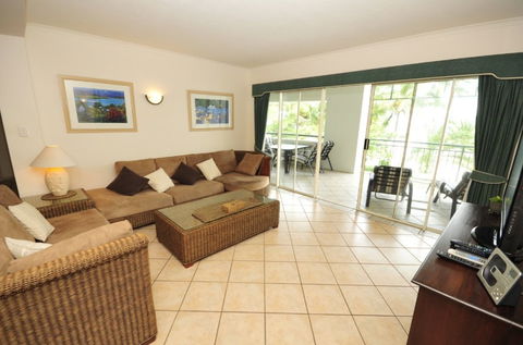 Trinity Waters Apartments - Accommodation QLD 5