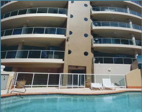 Sails Apartments - Accommodation QLD 6