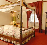 Mickey Bourkes Koroit Hotel - Accommodation QLD