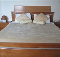 The Plough Hotel - Accommodation QLD