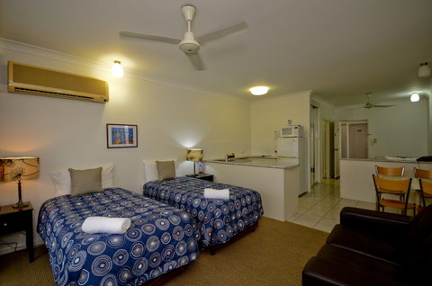 Reef Palms - Accommodation QLD 2