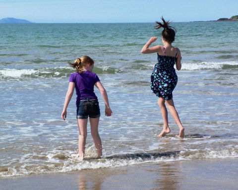 SeaEagles Beach Resort - Accommodation QLD 4