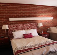Carnegie Motor Inn and Serviced Apartments - Accommodation QLD