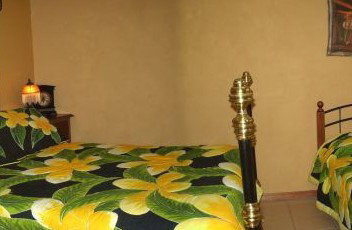 Airlie Beach Myaura Bed And Breakfast - Accommodation QLD 2