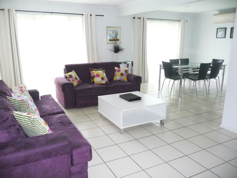The Shores Holiday Apartments - Accommodation QLD 0