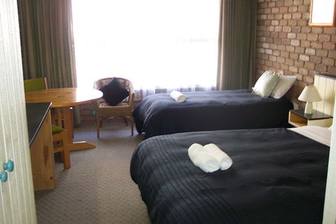 Farnham Court Motel - Accommodation QLD 5