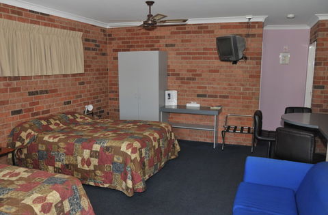 Wallangulla Motel - Accommodation QLD 2