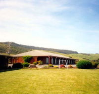 Skenes Creek Lodge Motel - Accommodation QLD