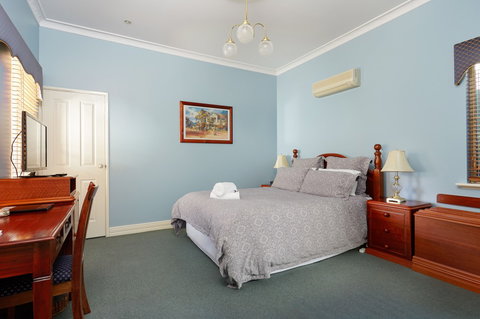 Durham Lodge - Accommodation QLD 6