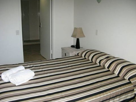 Camargue Beachfront Apartments - Accommodation QLD 3