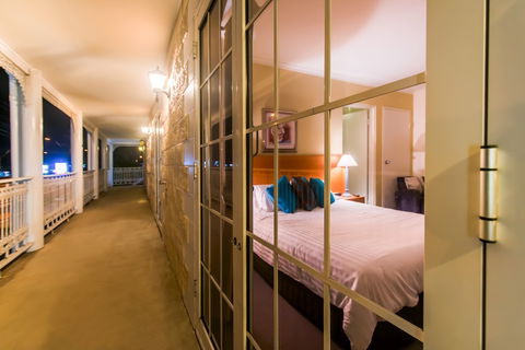 White Lace Motor Inn - Accommodation QLD 3
