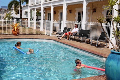 White Lace Motor Inn - Accommodation QLD 5