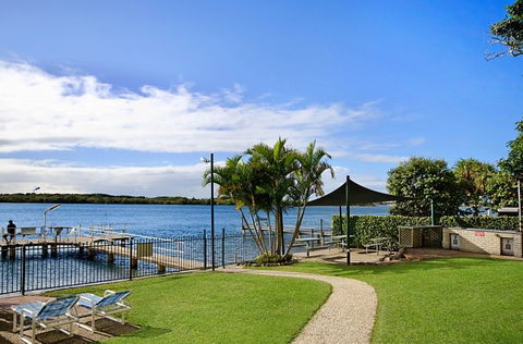 Banyandah Towers - Accommodation QLD 5