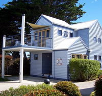 Rayville Boat Houses - Accommodation QLD
