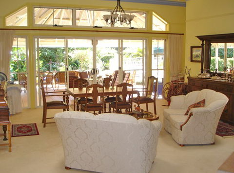Noosa Valley Manor - Bed And Breakfast - Accommodation QLD 3