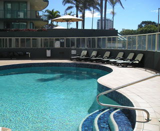 Beachfront Towers - Accommodation QLD 7