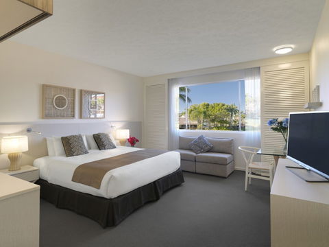 Oaks Oasis - Accommodation QLD 4