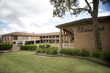 Cumberland Motor Inn - Accommodation QLD 2