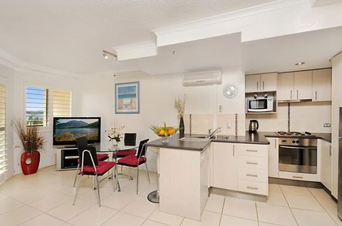 Windsurfer Resort - Accommodation QLD 3