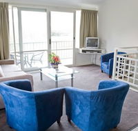 Nepean Country Club - Accommodation QLD