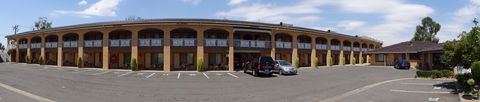 Lake View Motel - Accommodation QLD 2