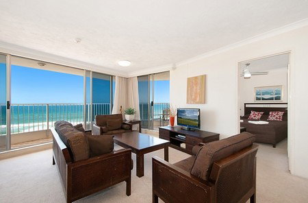 Beachside Tower - Accommodation QLD 5