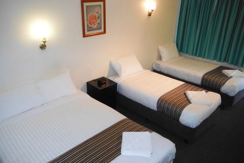 Coffs Harbour Pacific Palms Motel - Accommodation QLD 2