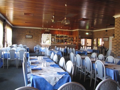 The Big Trout Motor Inn - Accommodation QLD 3