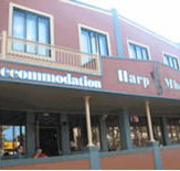 Harp Deluxe Hotel - Accommodation QLD