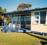 Eskavy Beach House - Accommodation QLD