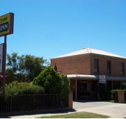 Rodney Motor Inn - Accommodation QLD