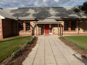 Barossa Backpackers - Accommodation QLD 0