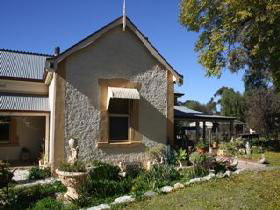St Kitts SA Accommodation QLD