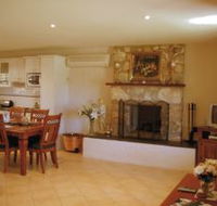 Sherwood Cottages Country Retreat - Accommodation QLD