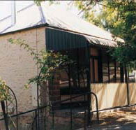 Wild Olive Cottage - Accommodation QLD
