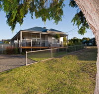 Serenity Holiday House - Accommodation QLD