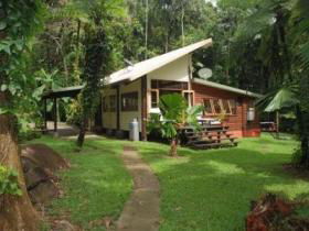Stonewood Retreat - Accommodation QLD 0