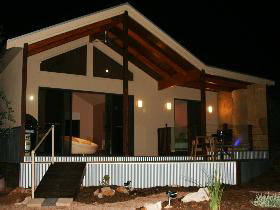 Pike River Luxury Villas - Accommodation QLD 0
