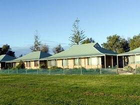 Wallaroo North Beach Tourist Park - Accommodation QLD 0