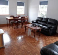 Lakeman Apartment - Accommodation QLD