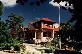 Marble Lodge - Accommodation QLD 0