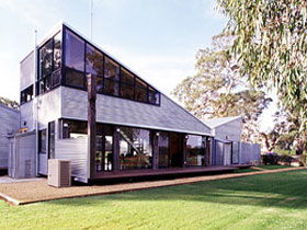 Punters Vineyard Retreat - Accommodation QLD 0
