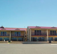 Tumby Bay Hotel Seafront Apartments - Accommodation QLD