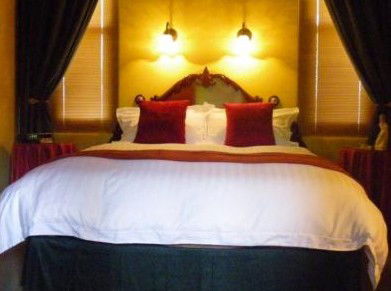 Marble Lodge - Accommodation QLD 2
