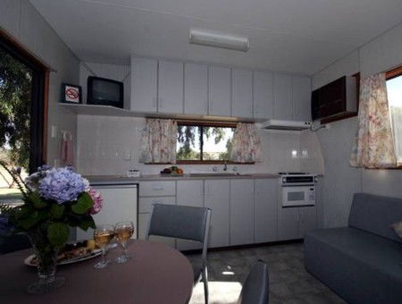 Loxton Riverfront Caravan Park - Accommodation QLD 1
