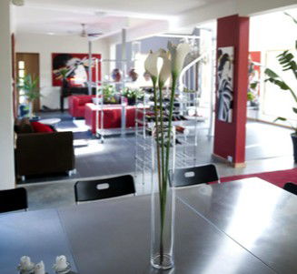 Victor Harbor Waterhouse Retreat - Accommodation QLD 1