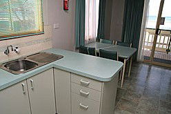 Stansbury Foreshore Caravan Park - Accommodation QLD 2